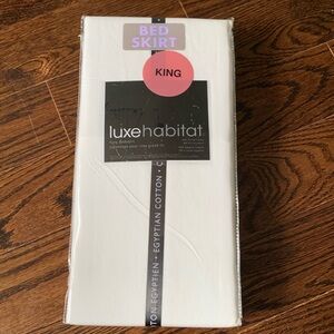 660 thread count 100% Egyptian cotton bed skirt